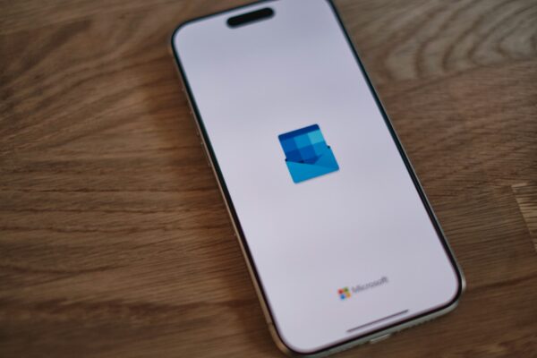 Outlookで使える実用的なメール時短テクニック